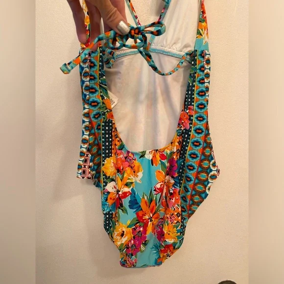 NWOT La Blanca Floral One Piece Swimsuit - Size 10 - Picture 9 of 12